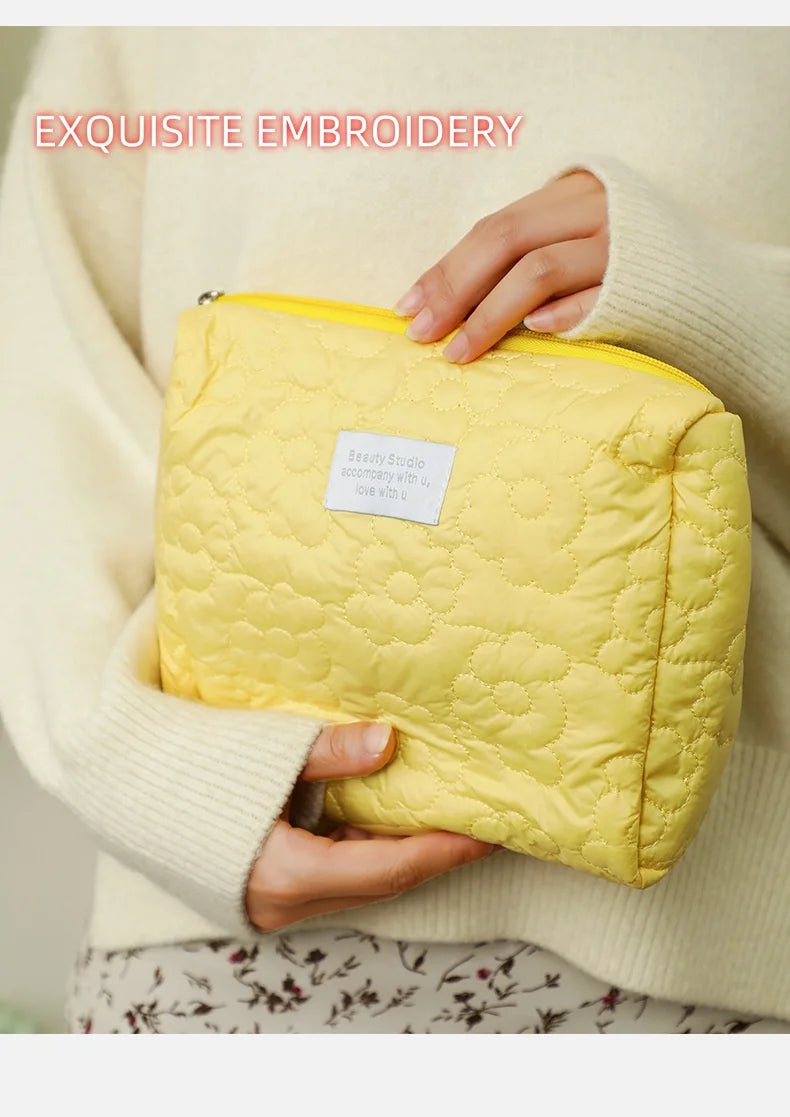 Sac à cosmétiques brodé