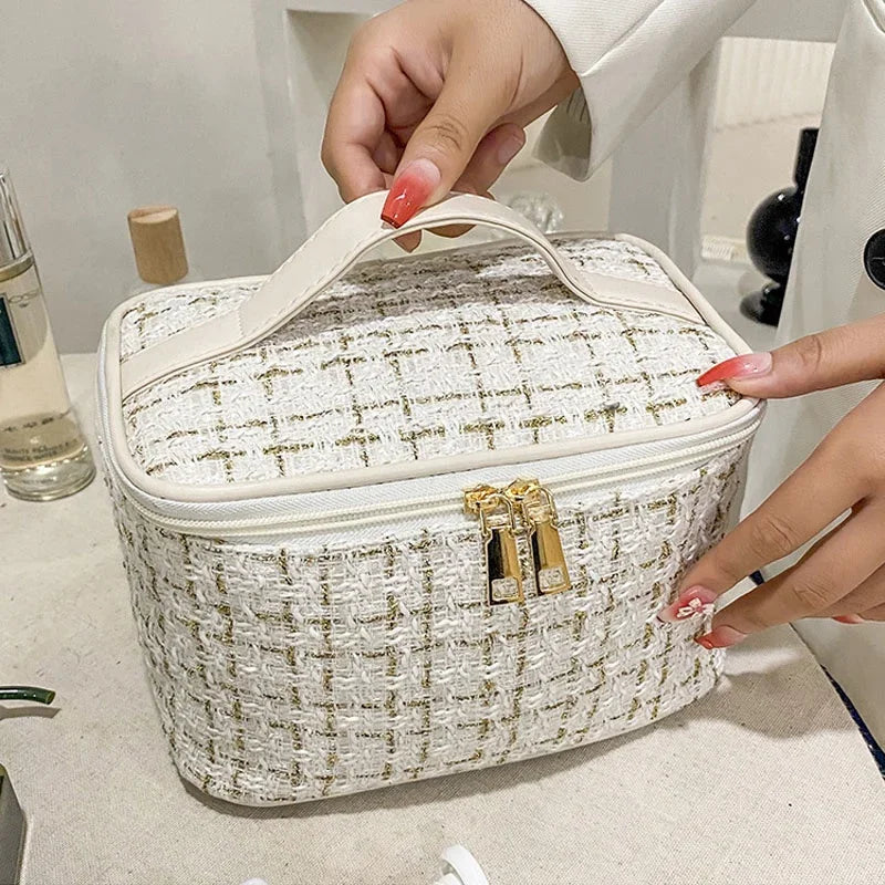 Sac de maquillage tricoté