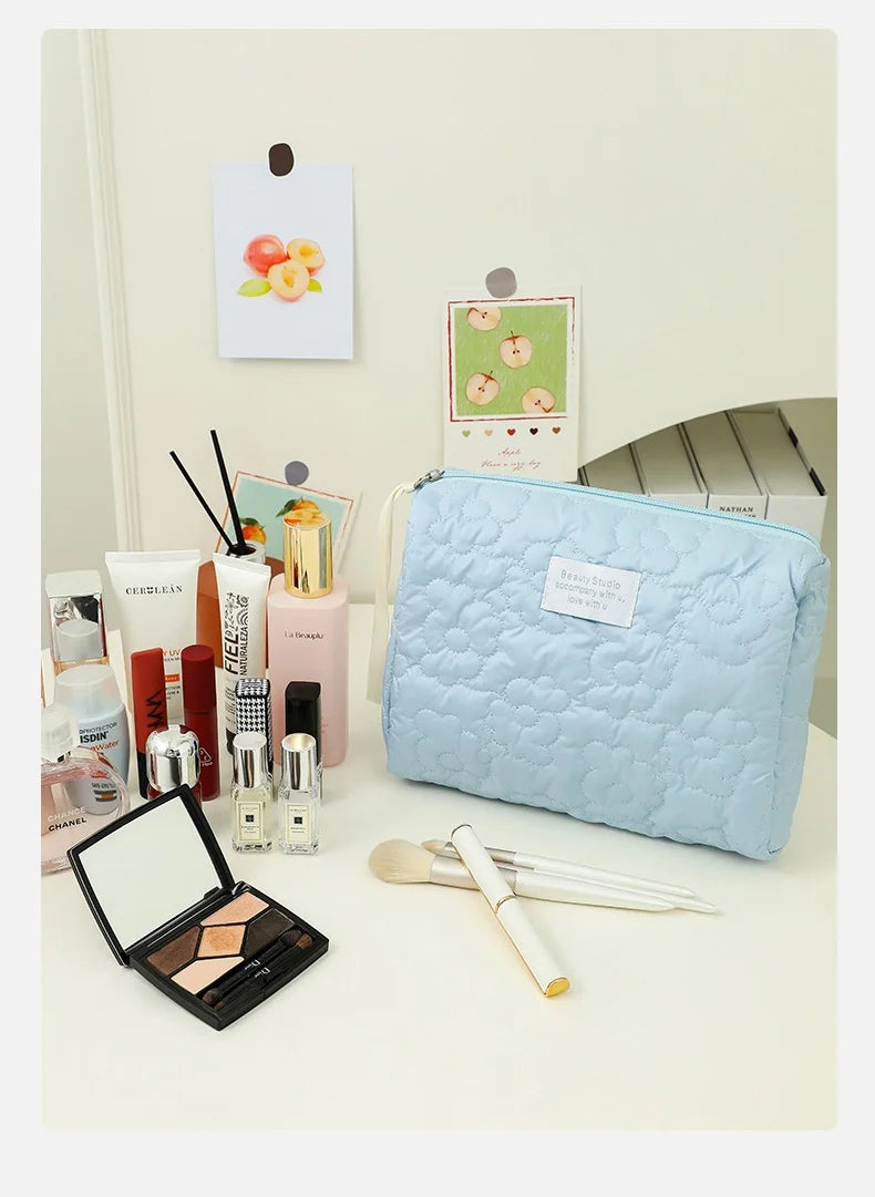 Sac à cosmétiques brodé