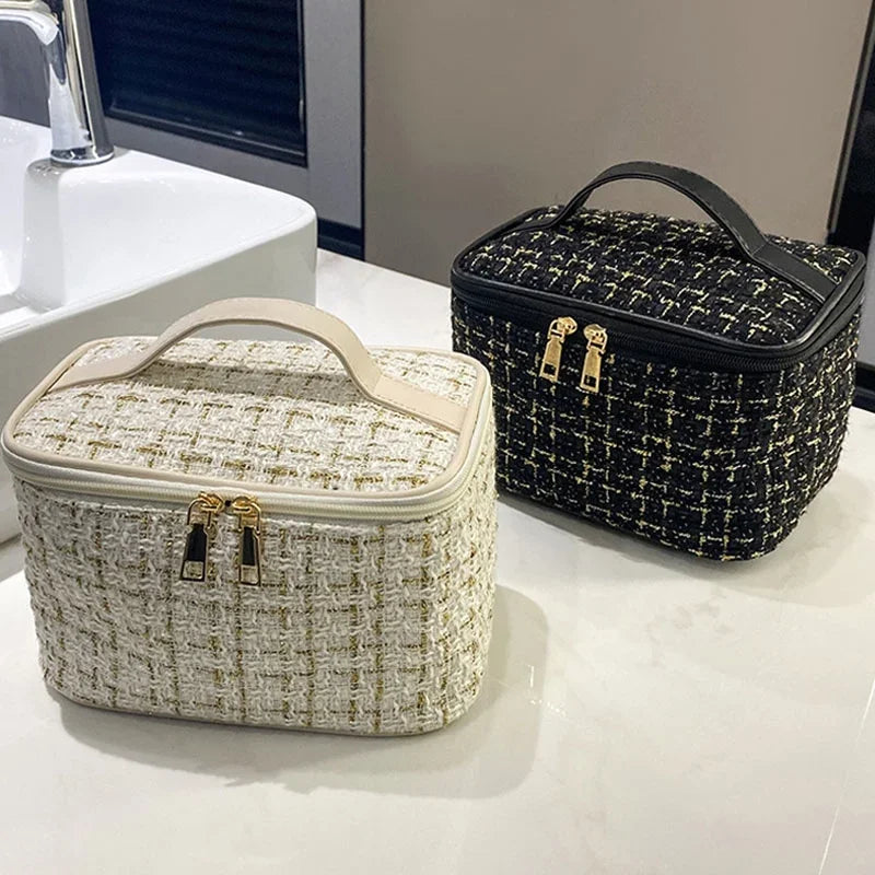 Sac de maquillage tricoté