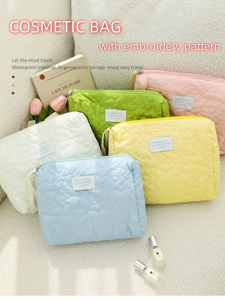 Sac à cosmétiques brodé